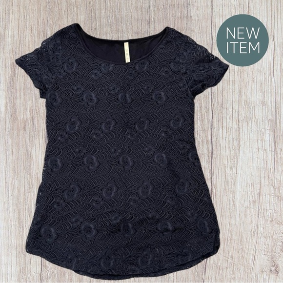 Leo & Nicole Tops - Leo & Nicole - Top - Size XS
